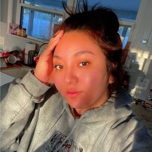 Meet your Posher, Gaby